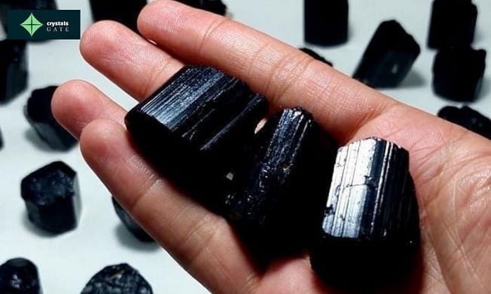 Raw Black Tourmaline: Meaning, Benefits, and Properties