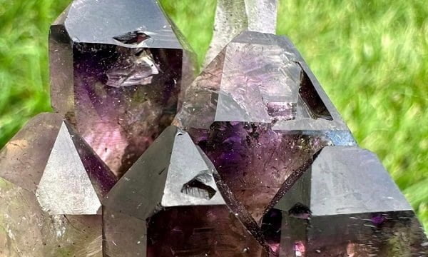 Smoky Amethyst: Benefits, Uses, and Properties